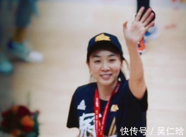 赵爽|退役!女篮国手赵爽告别14年生涯 两夺WCBA冠军曾获亚锦赛冠军