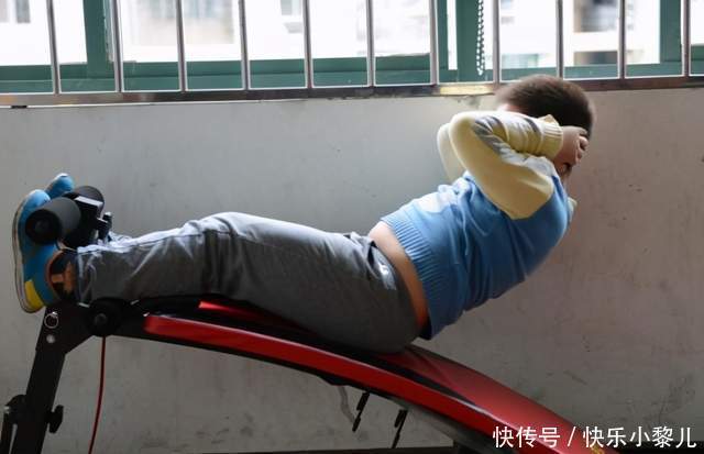 将校|这才是真正的“宠妻”,丈夫将校花妻子养到260斤,成为甜蜜负担