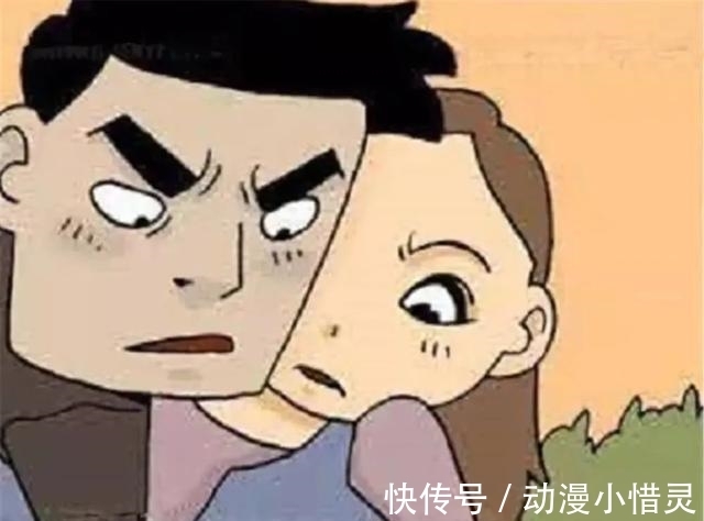 |搞笑漫画：小情侣在山上尽情奔跑，女孩跌倒后再也起不来了！