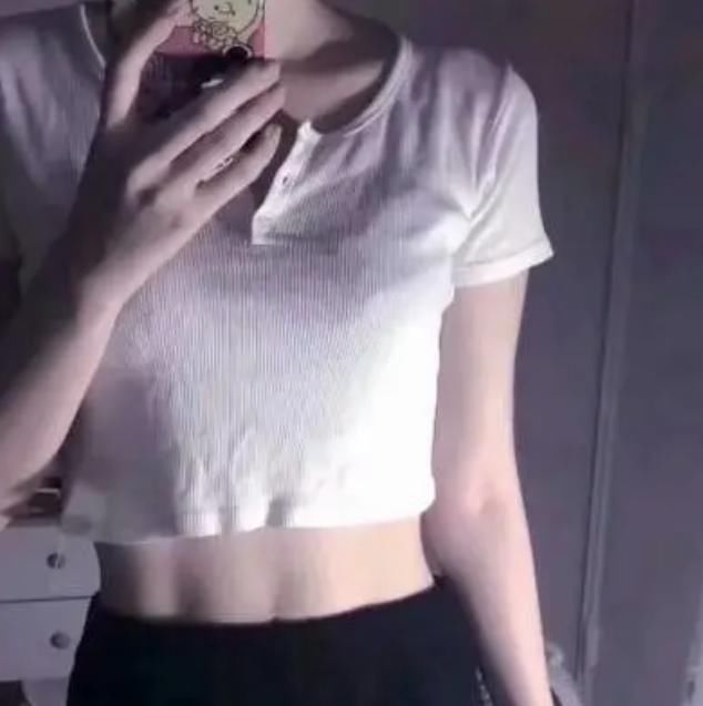 女孩子“肚子鼓鼓”像怀孕坚持这3习惯,轻松瘦出“A4腰”