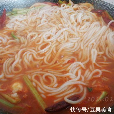 自从学会蒜辣茄酱鸡肉粉，我就不想再吃外卖了