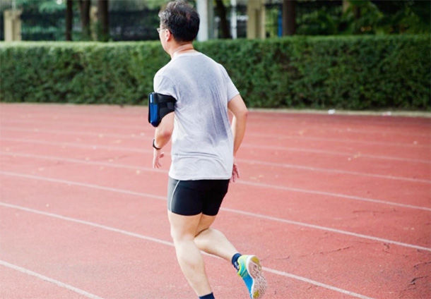 起床|早晨是“养寿”黄金期,若有5个坏习惯,或慢慢偷走你的“寿命”