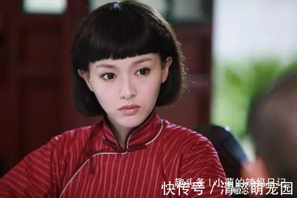 额头 发际线高的女人,这5种发型不要剪了,显老不说还没特没气质