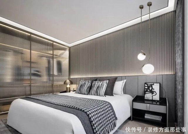 拘束感|124㎡平港式风三口之家,开放式布局没有传统客厅的“拘束感”