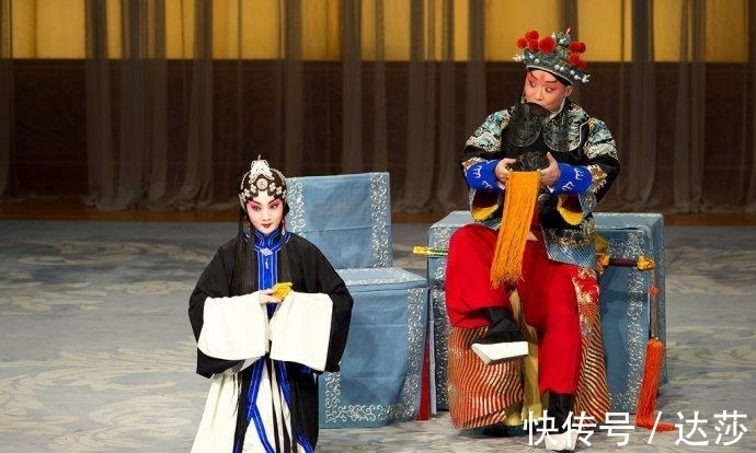 红鬃烈马!京剧样板戏和革命现代戏反对声颇大,不能人云亦云说这些戏是毒草