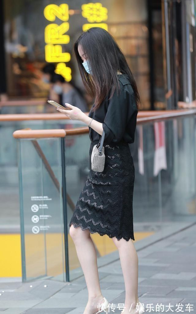 黑裙|身穿黑裙的女超人,全身搭配给人以充分的视觉效果