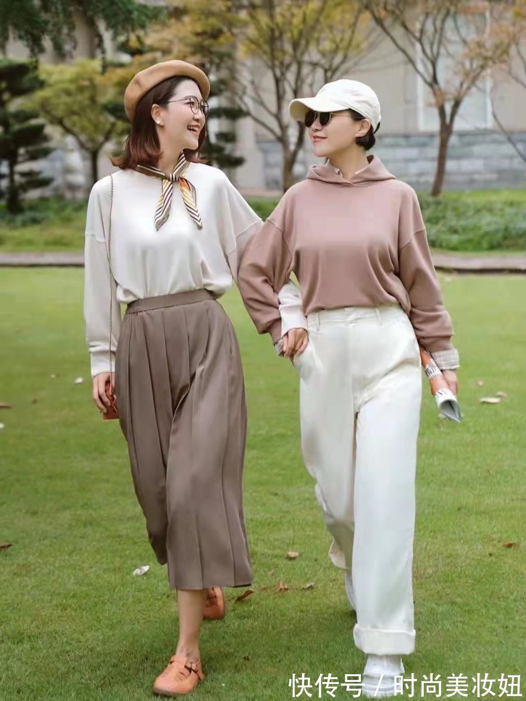 浅色|“时髦妈妈”都不穿大妈装了,无龄感穿搭更高级,照着穿减龄洋气