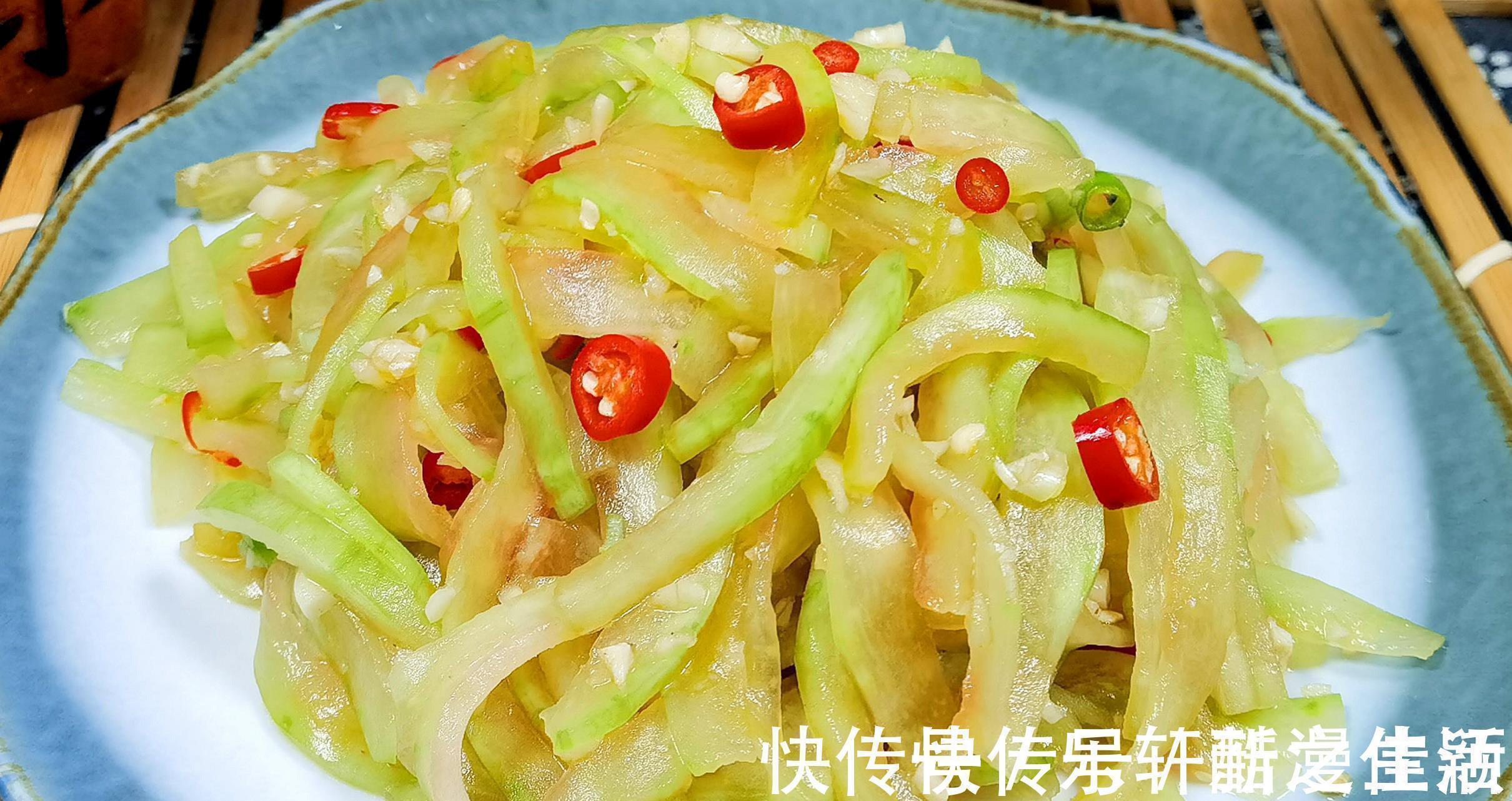 夏季吃黄瓜苦瓜不如吃它，营养极高，经常上火多吃点，消暑又开胃