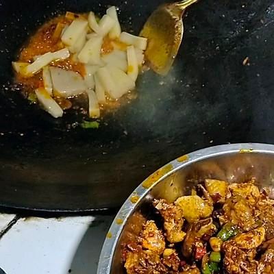 这道干锅鸡比大厨做的还好吃