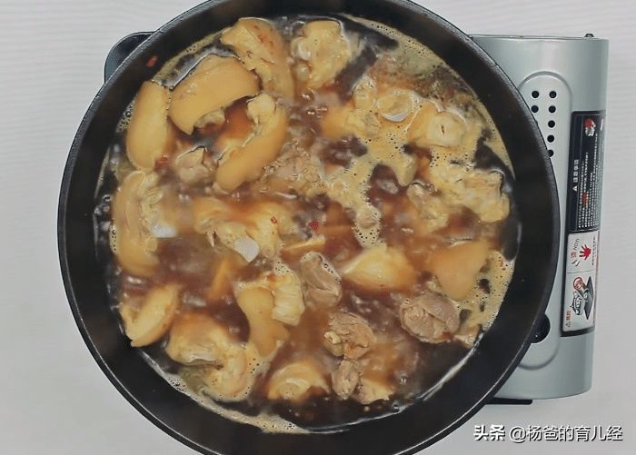 猪蹄这样做太好吃,软烂入味,3步上桌,美味又营养的育儿美食