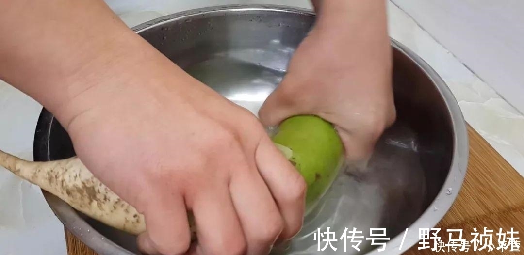 萝卜|萝卜这样做才好吃, 教你简单一做, 比肉丸子都香, 在家经常做着吃