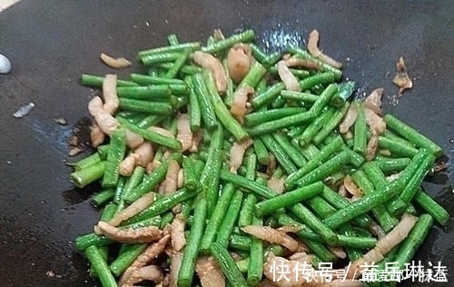 长豆子|天然“胰岛素”找到,每天炒一盘,健脾胃降糖,夏天多吃好