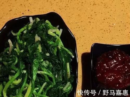 吃起来|东北山上的这野菜，吃起来有点甜甜的，用来蘸酱吃非常美味！
