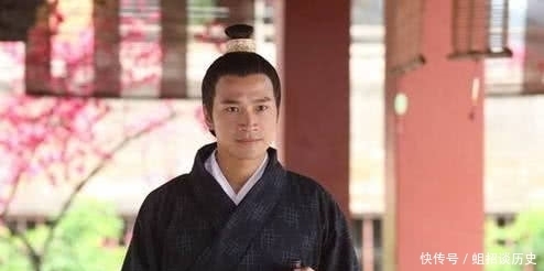 故意|皇帝设酒摆宴,却故意不给丞相筷子,丞相做了1件事,皇帝:此人留不得!