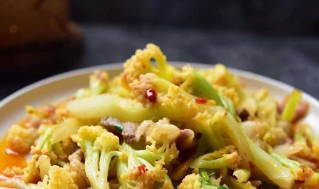 花菜|藏在身边的天然“二甲双胍”，每天坚持吃，或使你血糖悄降下来