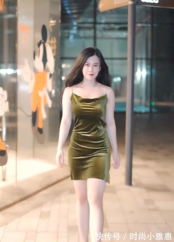 吊带裙|小清新的吊带裙,如一阵扑面而来的清风