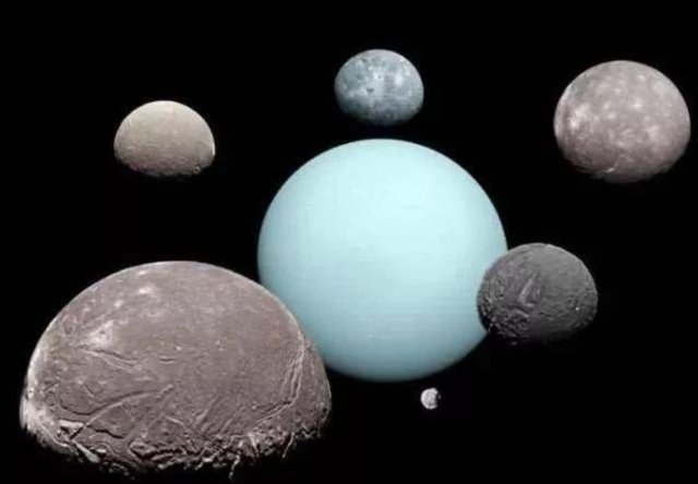 太阳系里最悠闲的行星,躺着旋转的天王星