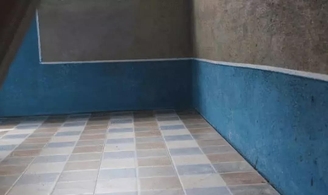 装修|卫生间贴砖,若发觉墙上“留白”,说明装修工靠谱,记得塞包烟!