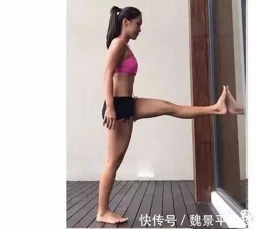 双手|刚刚才知道,这才是靠墙练习后弯的正确方式