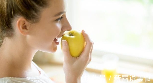 苹果|女人在早晨空腹吃此物,也许不仅能补气补血,而且还能祛斑!