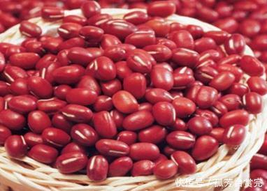 好处|坚持每日睡前来几粒它,3大好处不请自来,补血安神,气色佳