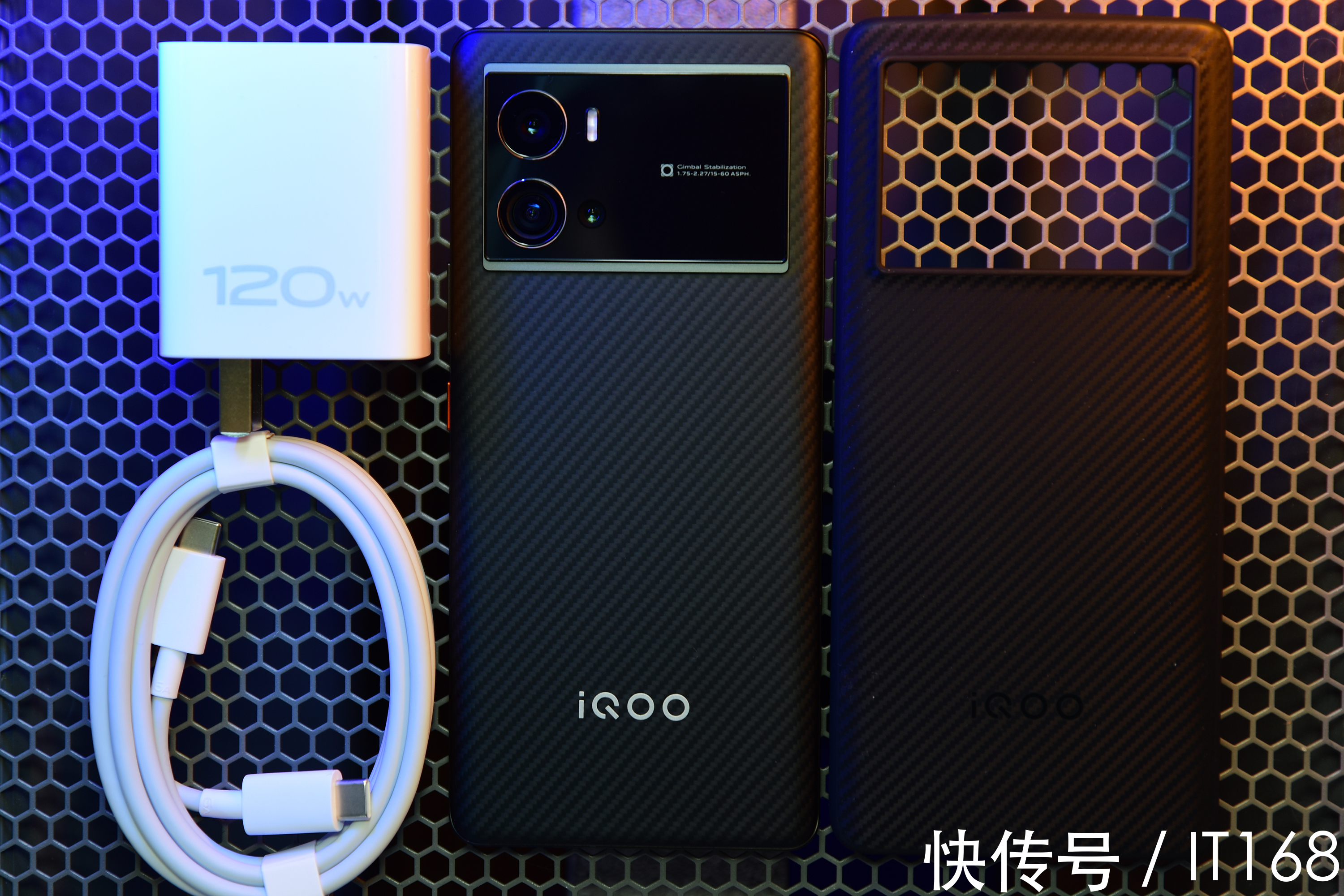 材质|iQOO 9 Pro赛道版开箱上手体验!