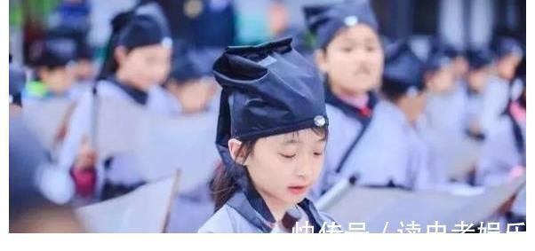 小学教材&小学教材现“少儿不宜”内容,家长担心:孩子不应该学