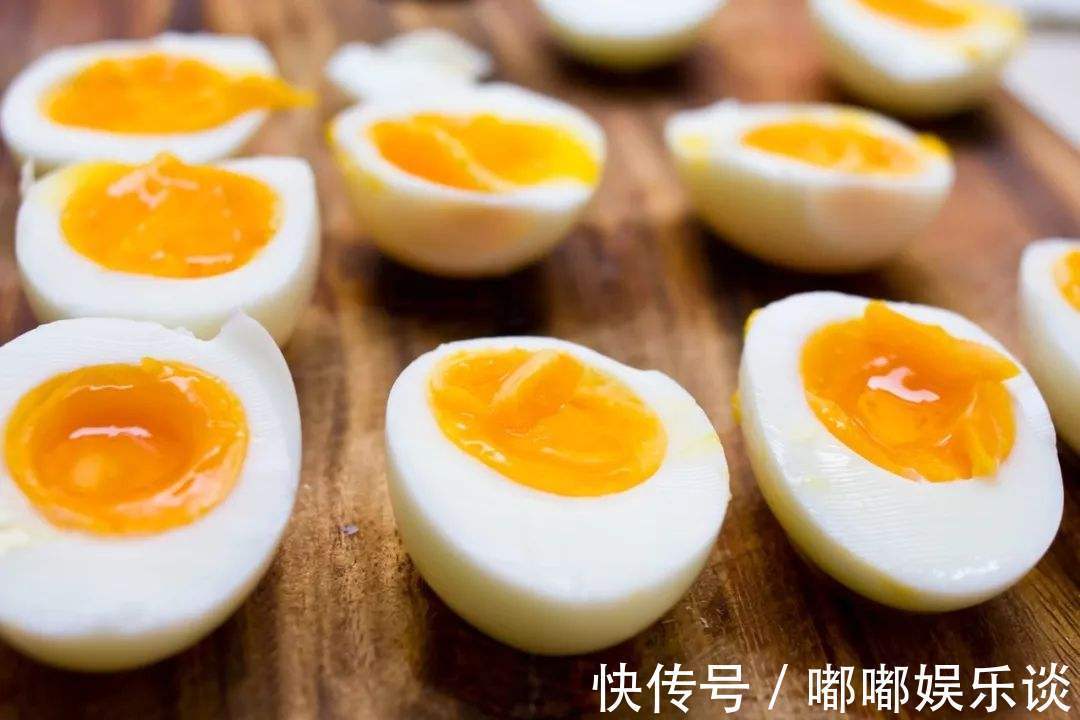 鸡蛋别再煮着吃了,教你一个新吃法,多给孩子吃长得高身体壮
