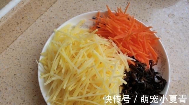 筋道|教你在家做春卷,皮薄如纸,柔软有筋道,卷啥都很好吃!