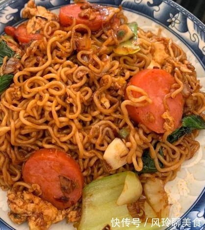 老干妈|老干妈和此物吃，好吃到舔盘，成本不到五元，饭店卖15块一份