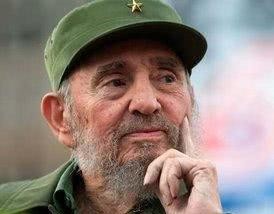 偷袭|卡斯特罗召集165人偷袭圣地亚哥的兵营,输得太惨,自己中枪被俘