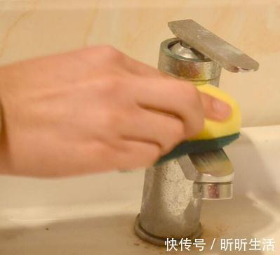 污垢|没想到牙膏加白醋这么厉害,看完很多人都跟着做了,省钱又实用