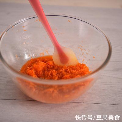 详细步骤｜胡萝卜蛋糕