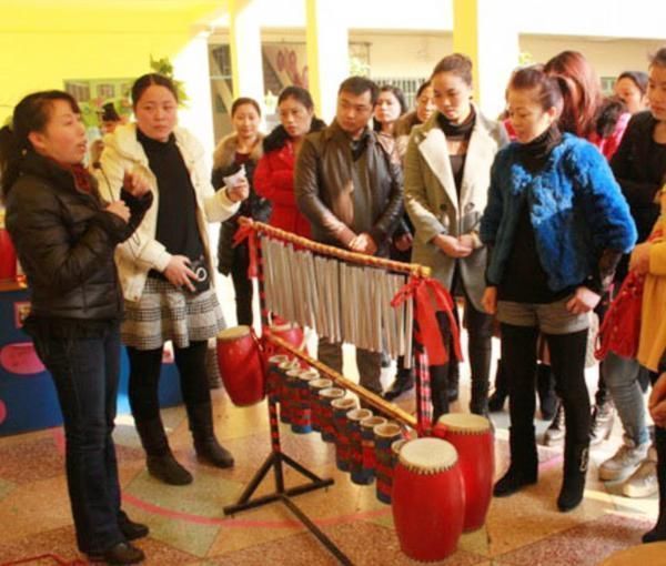 尿不湿|幼儿园宝宝天天拉裤子里,老师要求家长买尿不湿,家长霸气回怼