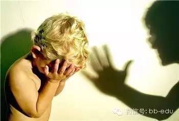 棒棒糖|孩子在麦当劳偷纸巾后,妈妈只问了4个问题