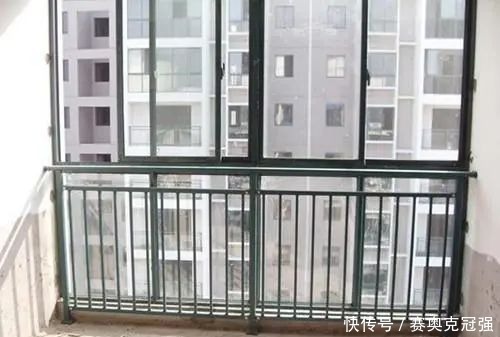栏杆|阳台封了,原来的护栏有必要拆吗?看了朋友的做法,有答案了