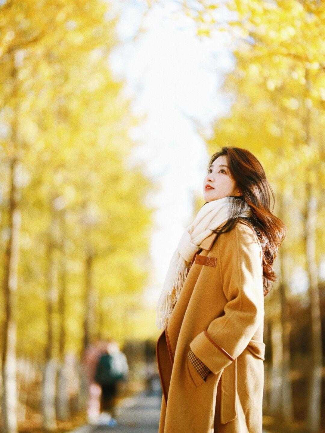 版型 除了羽绒服,这几件衣服才是微胖女孩的福利,温暖有气质