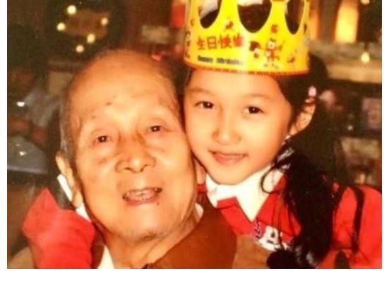 孟鹤堂被错认成鹿晗，烧饼一脸不高兴，网友：他是你的准姑爷爷