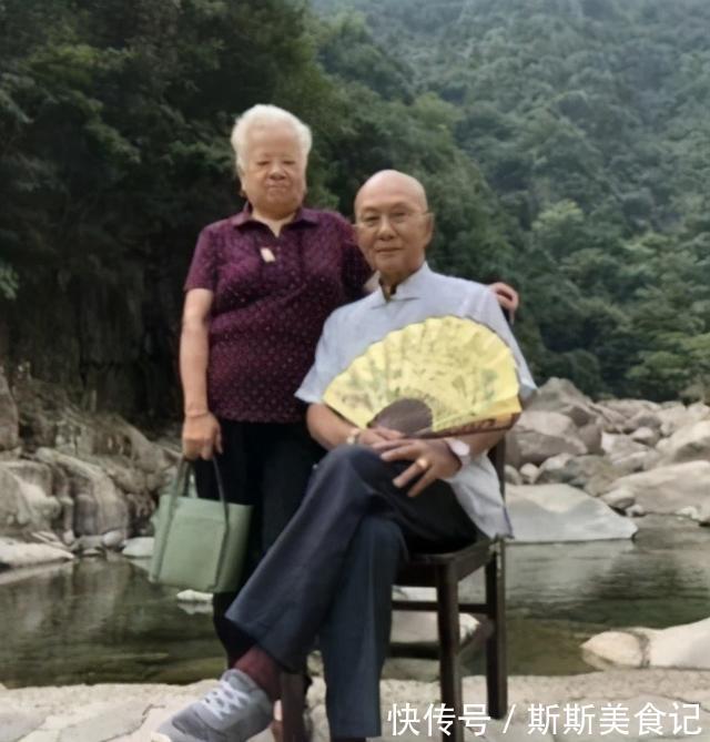 爷爷奶奶|14岁女孩的“爱情观”走红,宝妈:我活了半辈子没她看得透彻