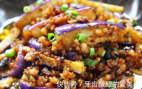朋友们|炒茄子时,最忌直接下锅炒,再加这一步,茄子好吃不油腻不发黑!