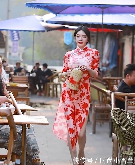 街拍 优雅旗袍,与丝袜、高跟鞋更配哦