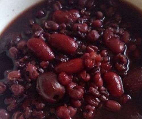 春天来了，不妨多吃三种食物，营养丰富，滋润身体，爱吃就赚到