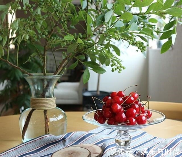 小两口之家,全屋布满绿植鲜花,把生活过成了诗,太美太治愈了!