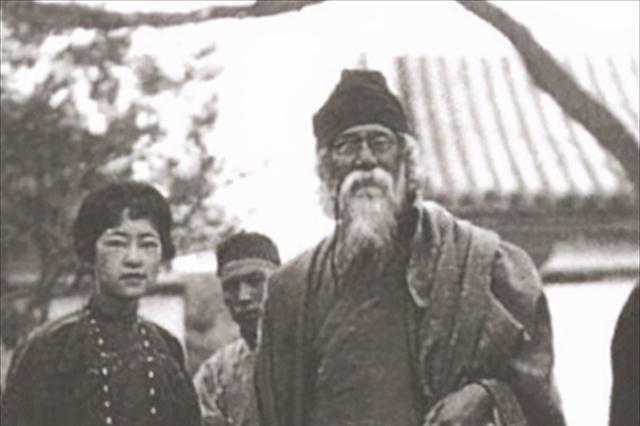 鲁迅|泰戈尔首次访华,各界名流作陪,鲁迅却中途甩袖离开:一塌糊涂!