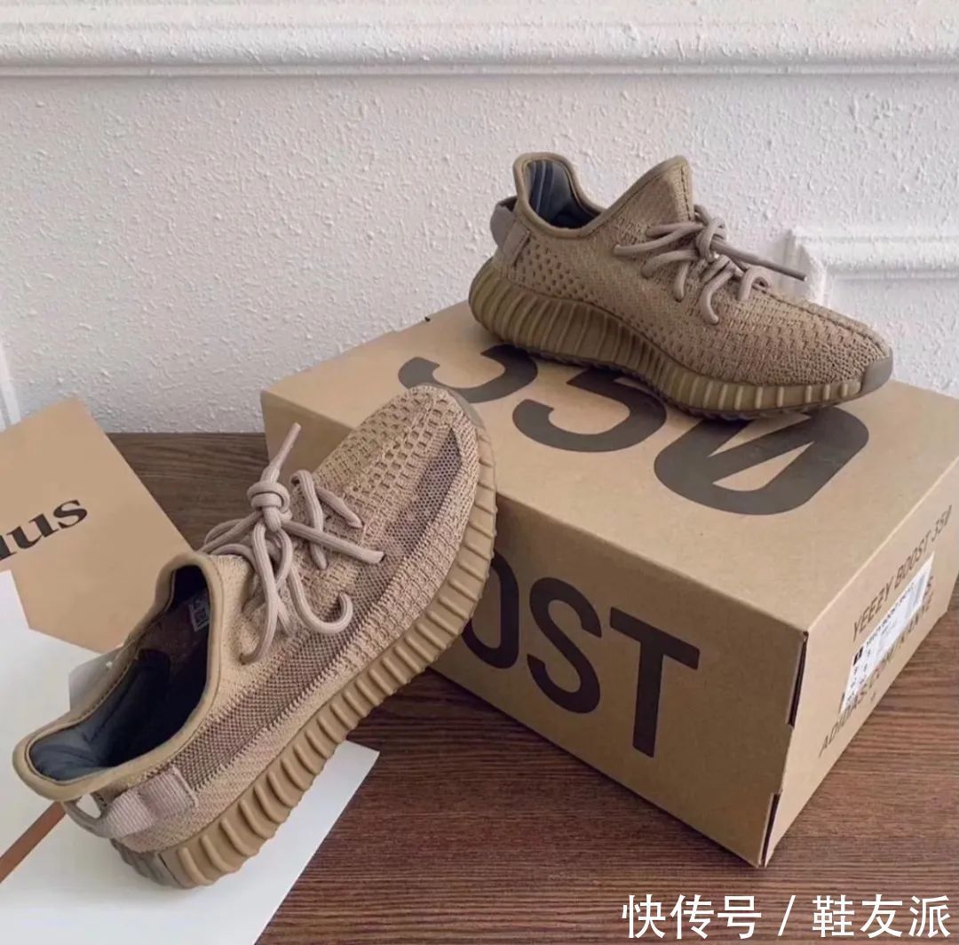 鞋款|YEEZY跌破原价，冰蓝、满天星疯狂复刻，地区限定变成炒冷饭？