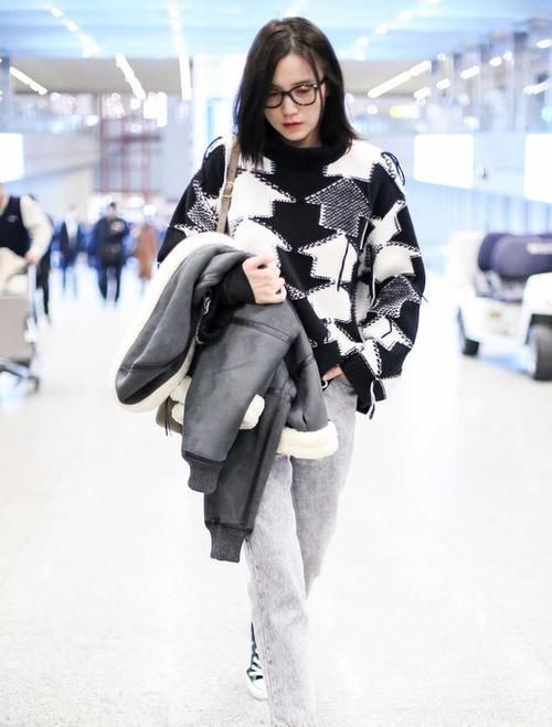 牛仔装|牛仔装怎么穿才好看,看小宋佳的牛仔私服搭配,时髦减龄又高级