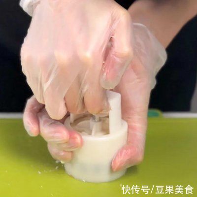 山药球|鲜香美味，你从来没吃过的枣泥山药糕