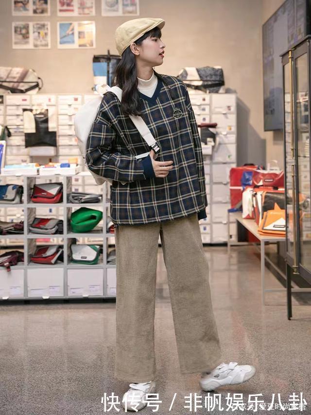 毛衣|毛衣+卫衣,卫衣+大衣,小个子冬天这么穿太美了!