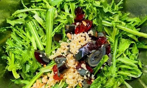 上火|苦瓜冬瓜靠边站，经常上火多吃这菜，维C含量极高，常吃对眼睛好