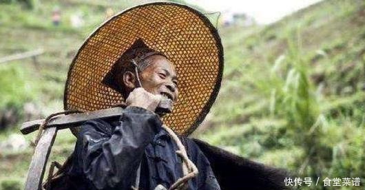 秀才|一穷酸秀才无意发现一宝地,设局把自己葬在此处,后代人才辈出!